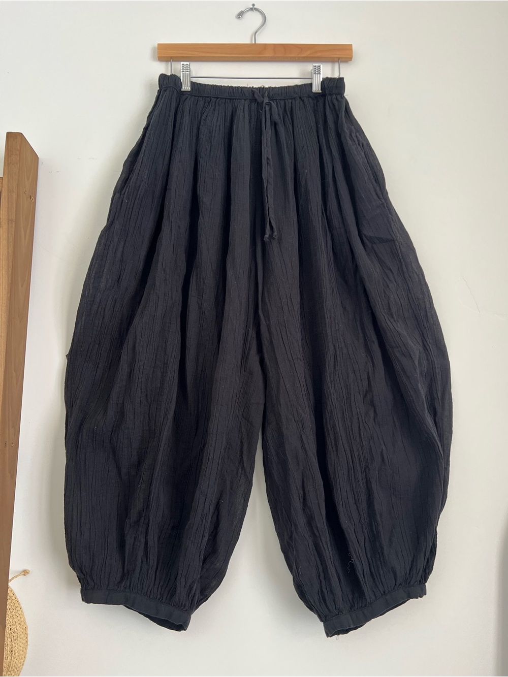 Free People Black Elastic Waist Balloon Pants (M)